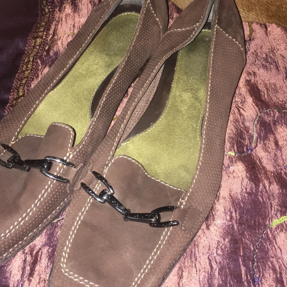 Aerosoles loafer with small heel